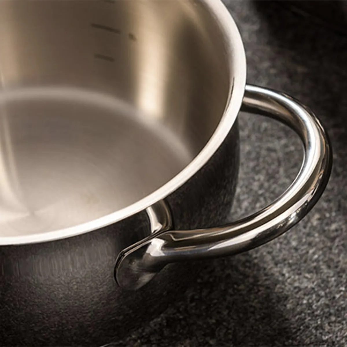 1950's CASSEROLE