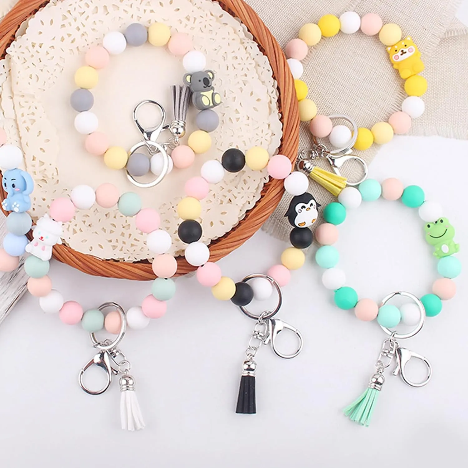 Animals Beaded Silicone Bracelet Wristlet Keychain, Cat Dog Elephant Lamb Tiger Penguin Koala Frog Bangle Keyring for Women