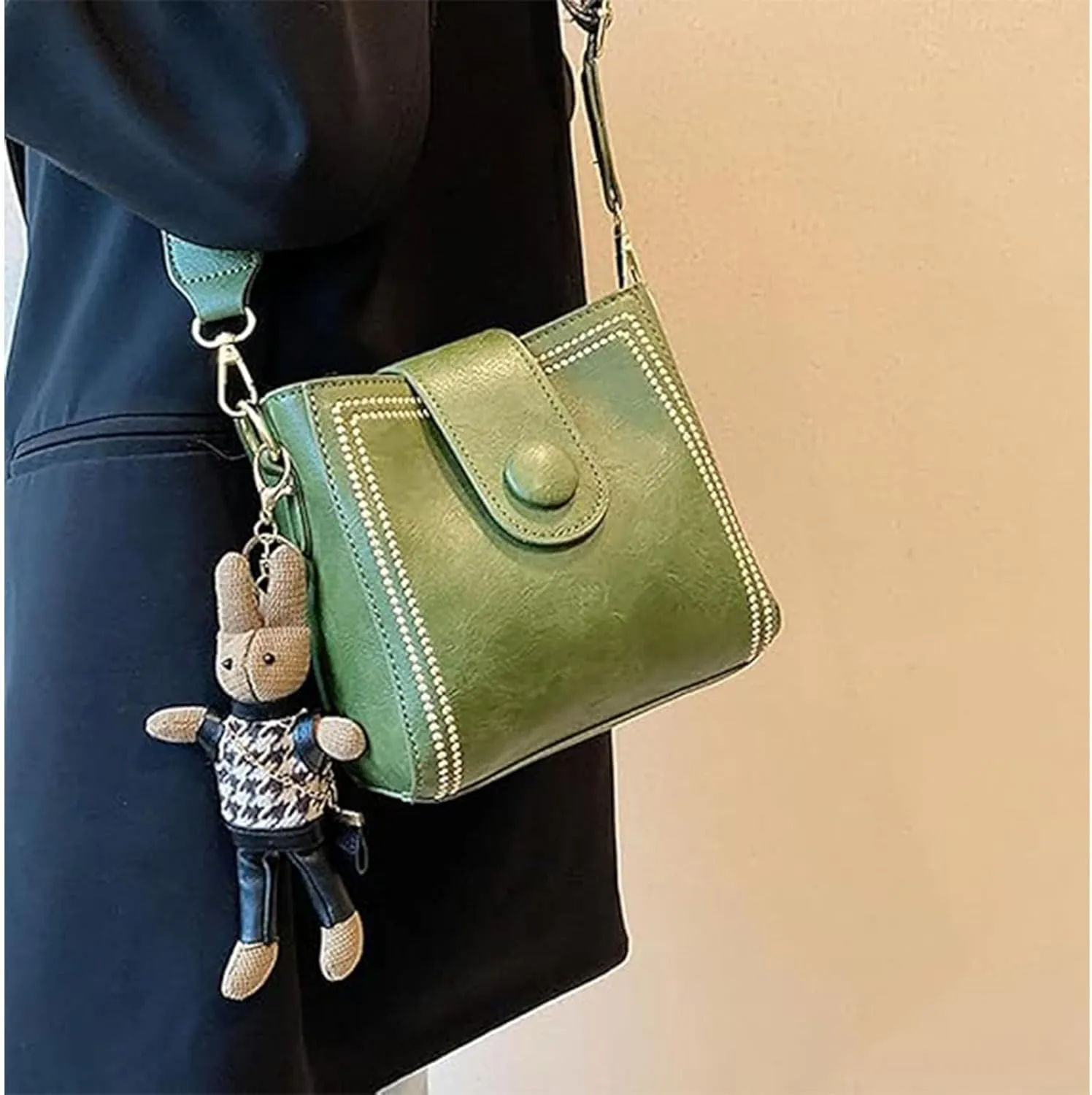 Bootara Bucket Bag, Women's Vintage Bunny Charm Bucket Bag with Adjustable Wider Shoulder Strap, Spacious Travel Tote
