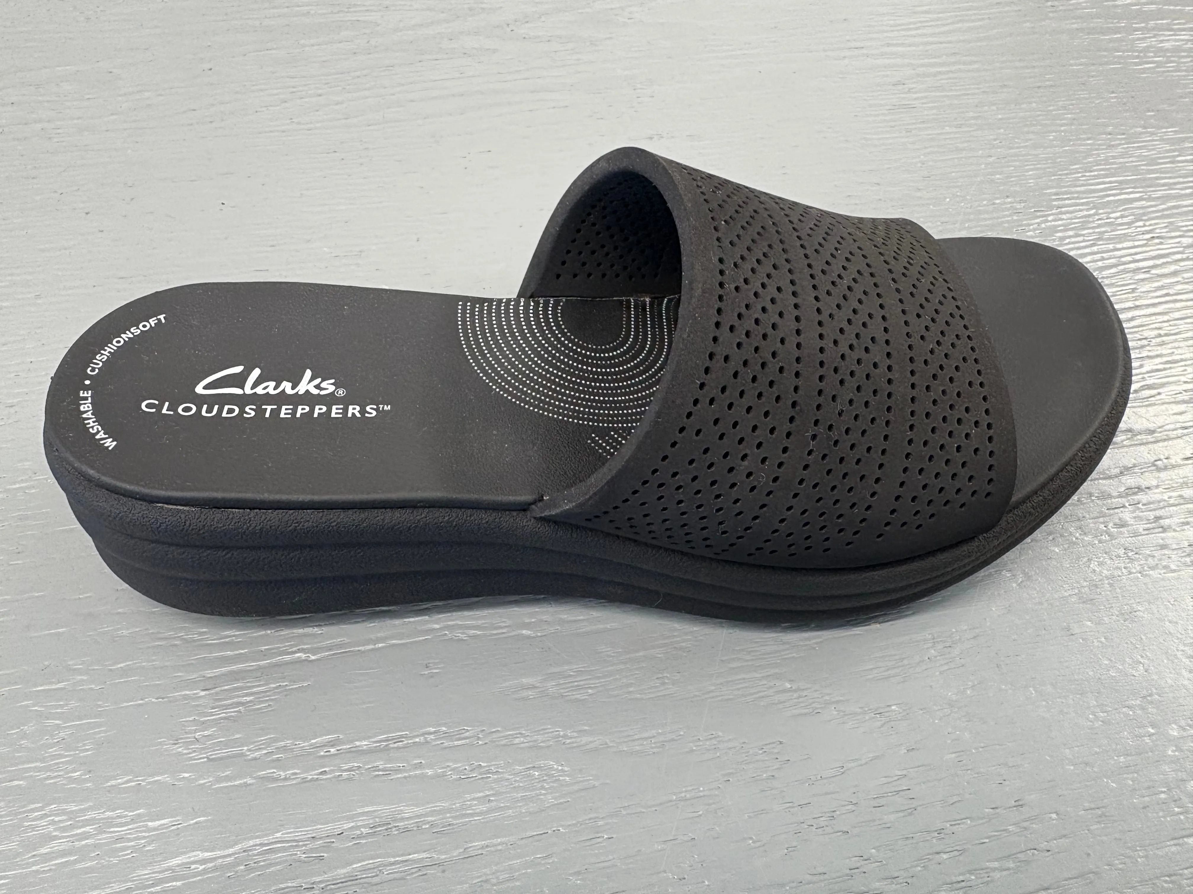 Clarks Slide Sandal: 2 colours