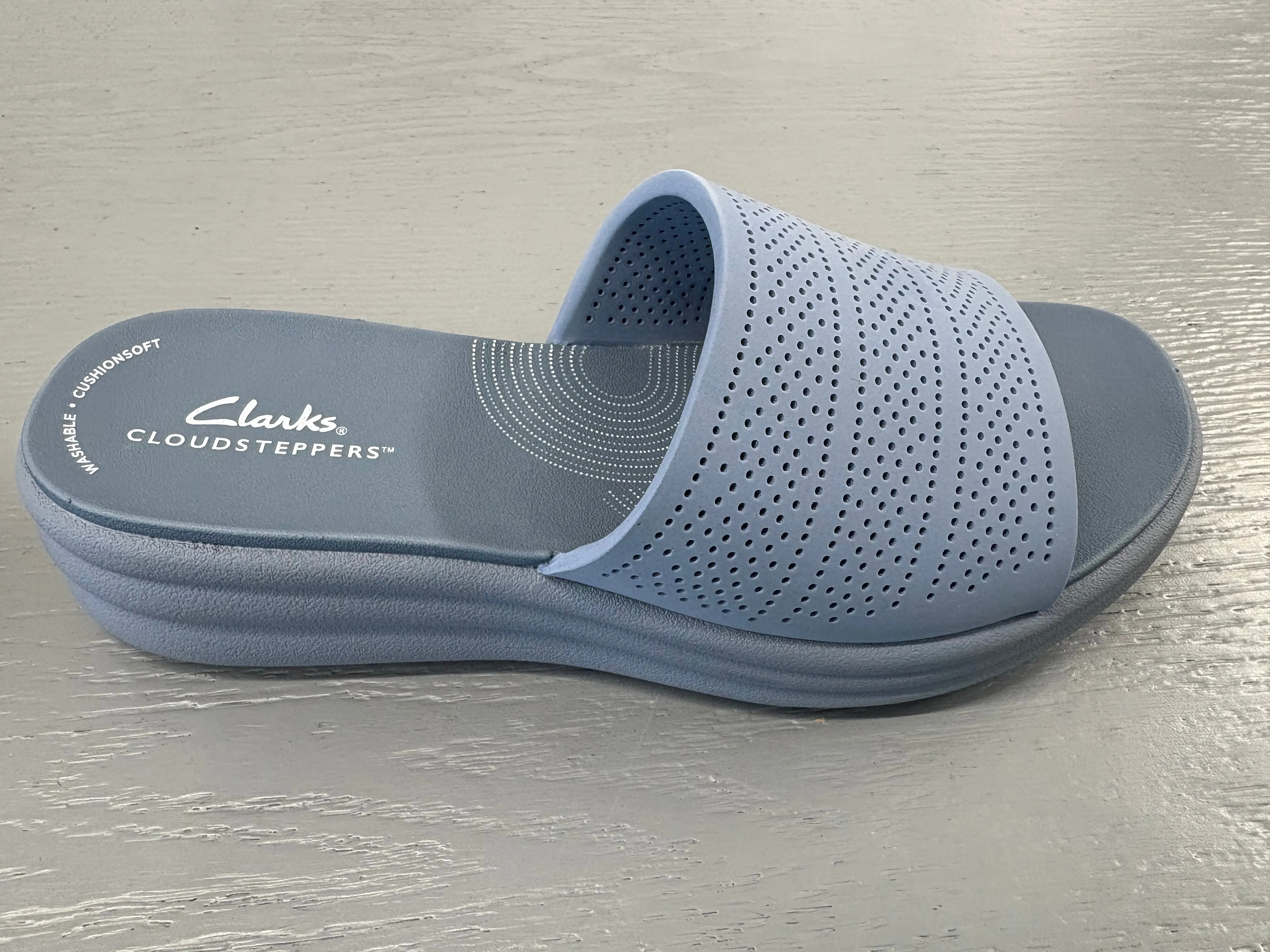 Clarks Slide Sandal: 2 colours