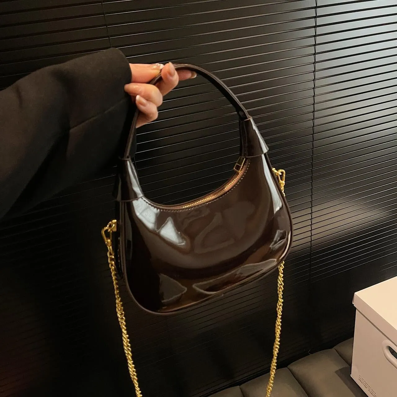 Trendy Patent Leather Hobos Handbag Purse for Women Shoulder Crossbody Bag Retro Totes with Removable Strap