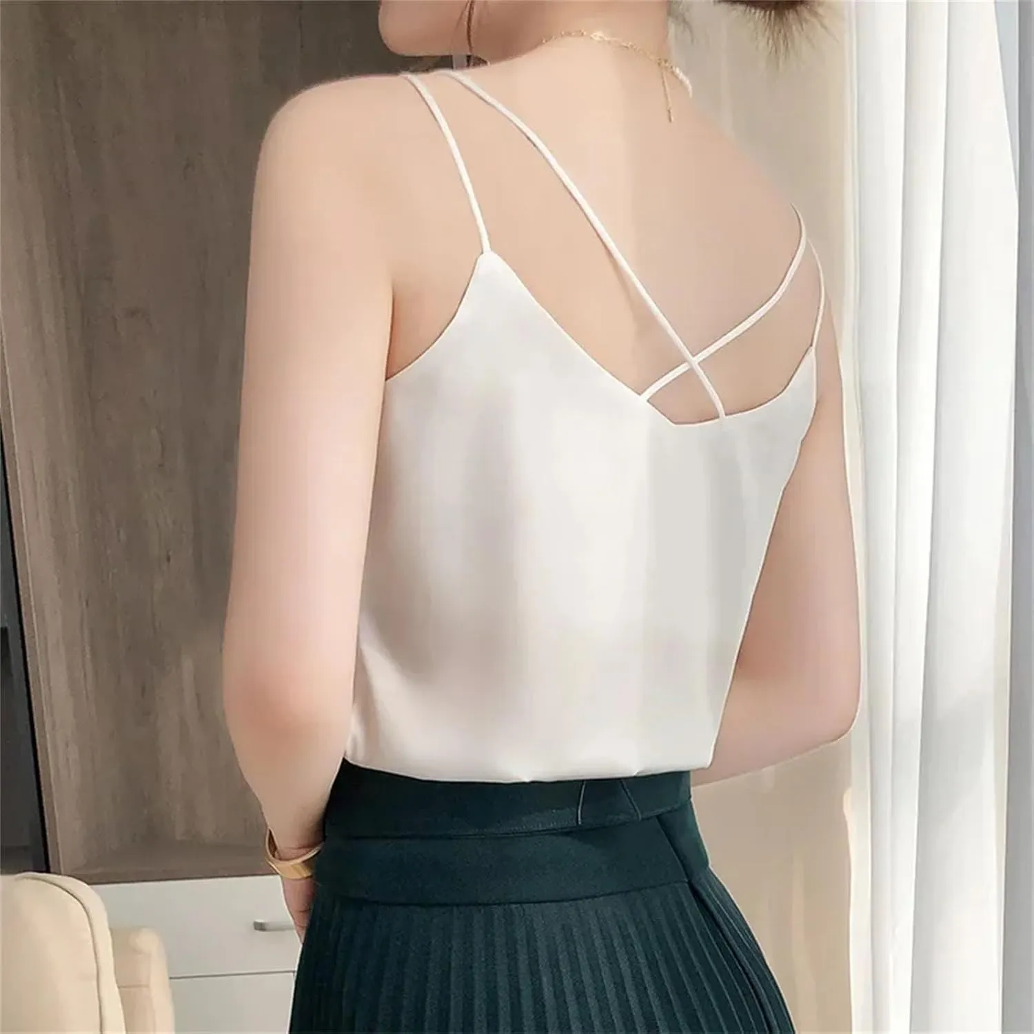 Women's Silk Sling Camisole Silk Satin Tank Tops for Women Trendy V-Neck Sleeveless Top